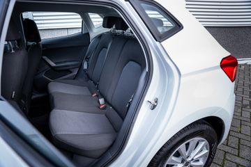 Voertuigafbeelding 8