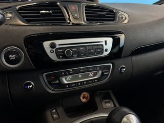 Voertuigafbeelding 42