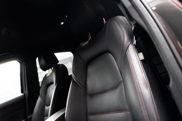 Voertuigafbeelding 4