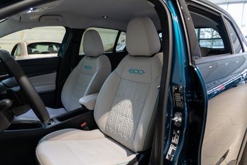 Voertuigafbeelding 13