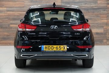 Voertuigafbeelding 9