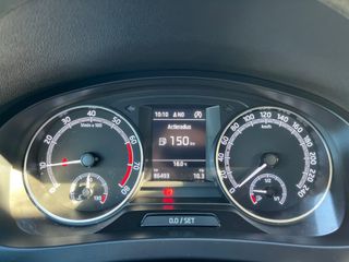 Voertuigafbeelding 16