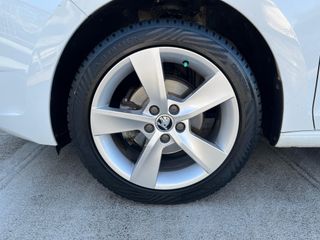 Voertuigafbeelding 9