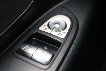 Voertuigafbeelding 30