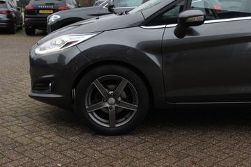 Voertuigafbeelding 13