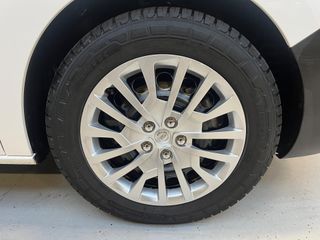 Voertuigafbeelding 38