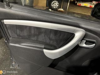 Voertuigafbeelding 6