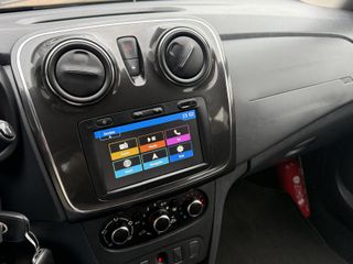 Voertuigafbeelding 12