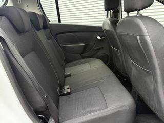 Voertuigafbeelding 14