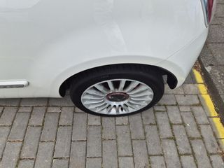 Voertuigafbeelding 12