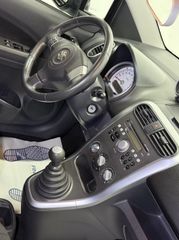 Voertuigafbeelding 12