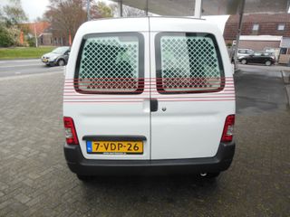 Voertuigafbeelding 4