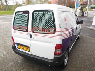 Voertuigafbeelding 6