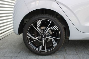 Voertuigafbeelding 14