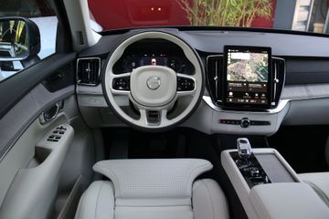 Voertuigafbeelding 10