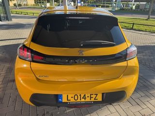 Voertuigafbeelding 4