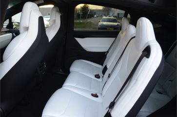 Voertuigafbeelding 12