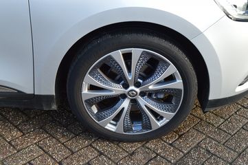 Voertuigafbeelding 11