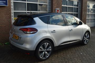 Voertuigafbeelding 12