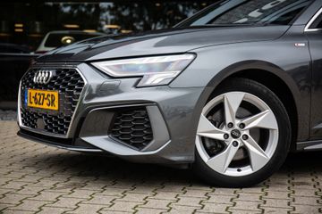 Voertuigafbeelding 7