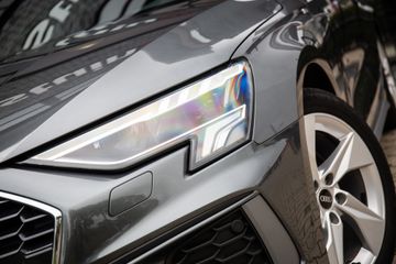 Voertuigafbeelding 8