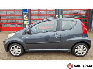 Voertuigafbeelding 2