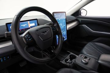 Voertuigafbeelding 13