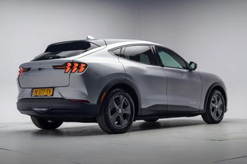 Voertuigafbeelding 35