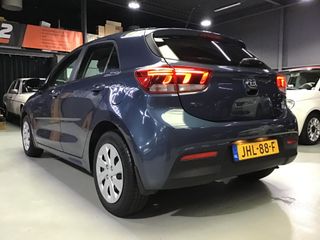 Voertuigafbeelding 3