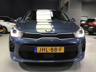 Voertuigafbeelding 8