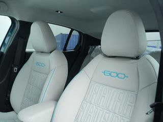 Voertuigafbeelding 18