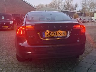 Voertuigafbeelding 3