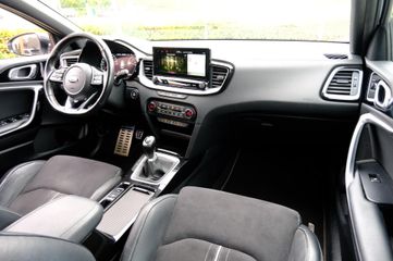 Voertuigafbeelding 4