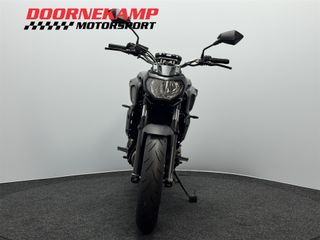 Voertuigafbeelding 4