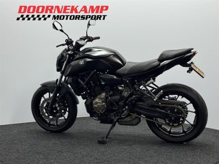 Voertuigafbeelding 9