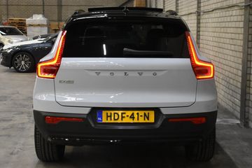 Voertuigafbeelding 8