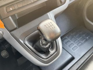 Voertuigafbeelding 14