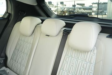 Voertuigafbeelding 35