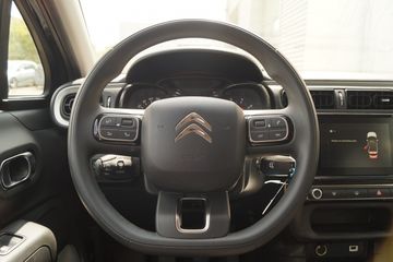 Voertuigafbeelding 9