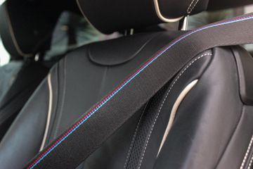 Voertuigafbeelding 16