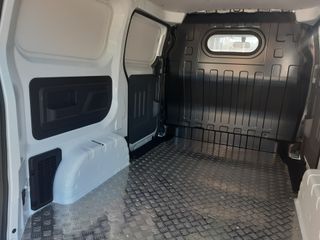 Voertuigafbeelding 10