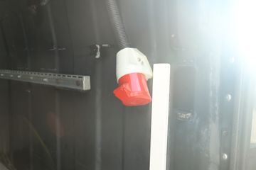 Voertuigafbeelding 8