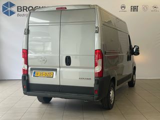 Voertuigafbeelding 3