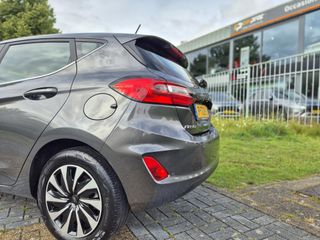 Voertuigafbeelding 12