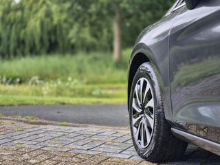 Voertuigafbeelding 8