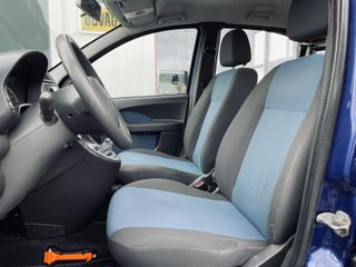 Voertuigafbeelding 8