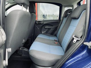 Voertuigafbeelding 9