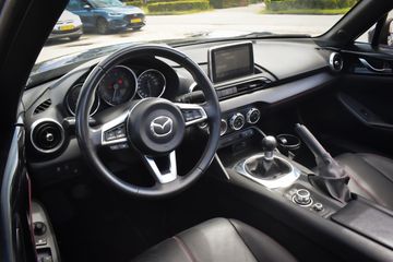 Voertuigafbeelding 9