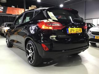 Voertuigafbeelding 5