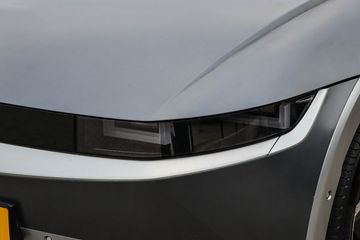 Voertuigafbeelding 8